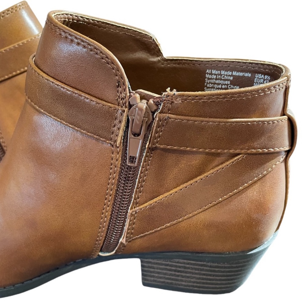 American Eagle Ankle Boots - Picture 5 of 9